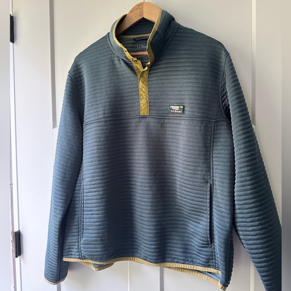 L.L. Bean Men’s Airlight pullover size L